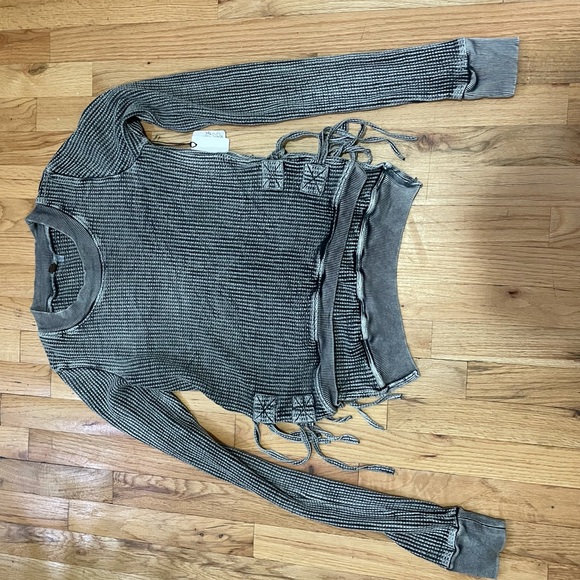 Free People Gray Waffle Sweater Thermal Top - Picture 2 of 5